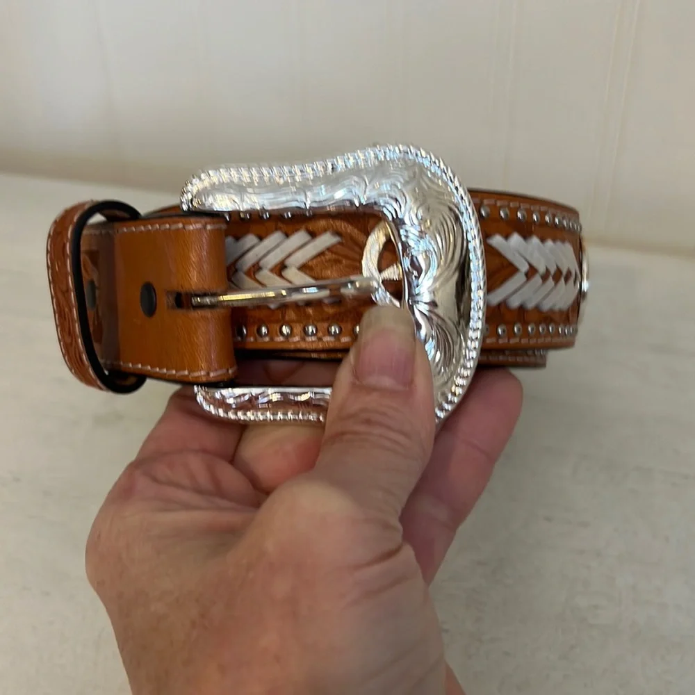 Ranger Hand tooled leather stitching belt cowhide calf hair studded conchos 32